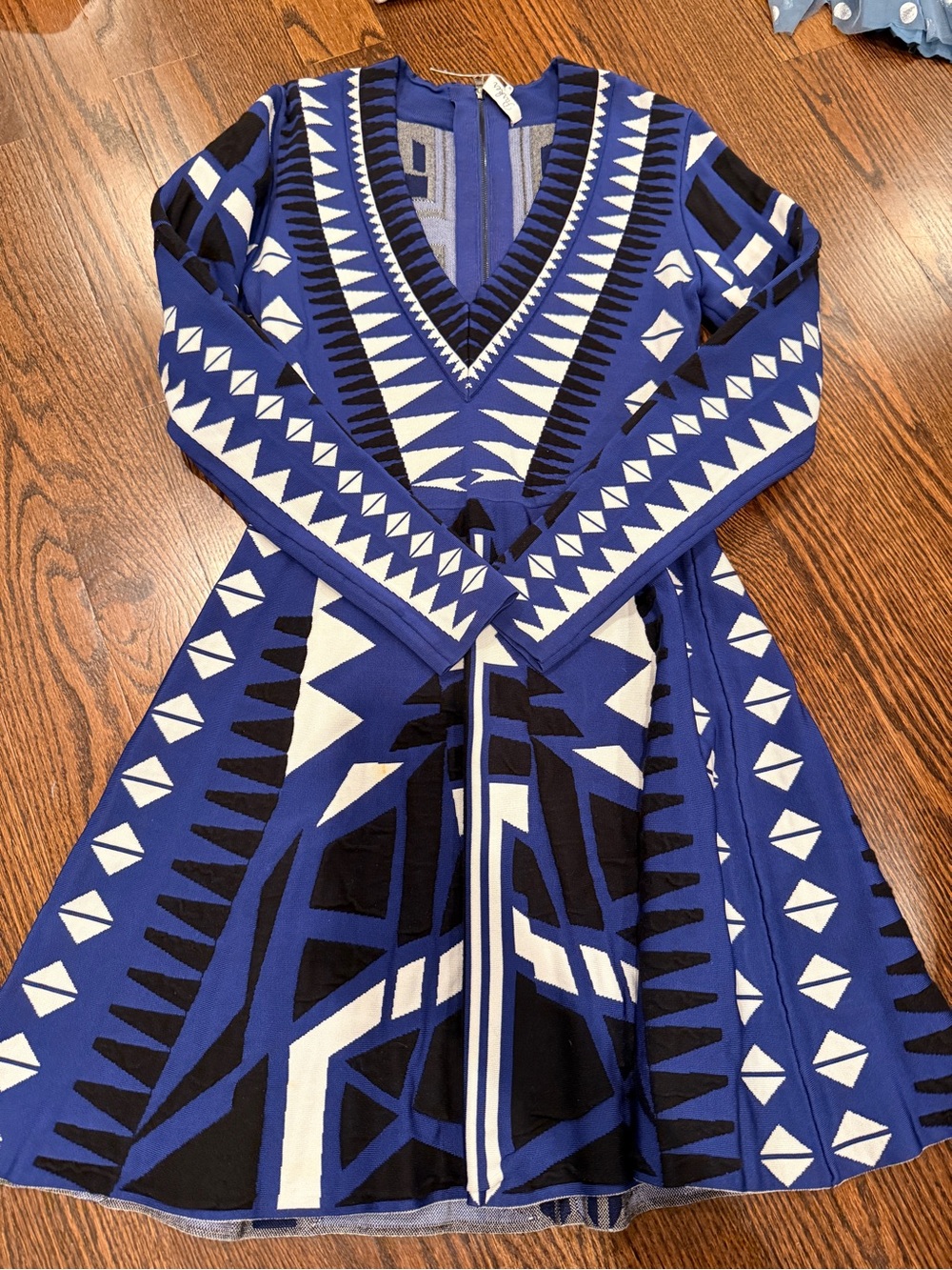 Blue Geometric V-Neck Long Sleeve Dress